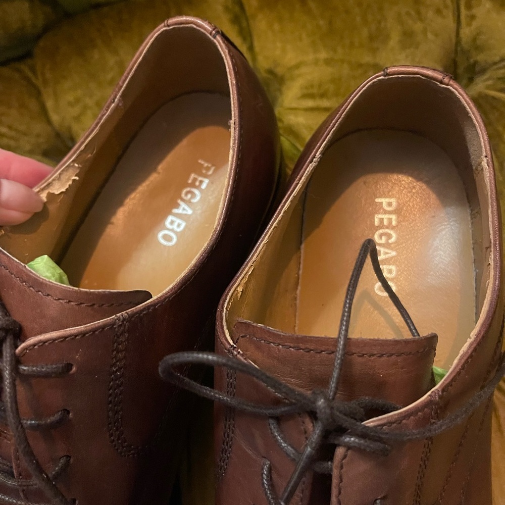 Elegant Brown Leather Men's Oxfords - Picture 4 of 11